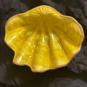 Vintage Treasure Craft USA yellow/lime tiki shell pottery soap/candy dish